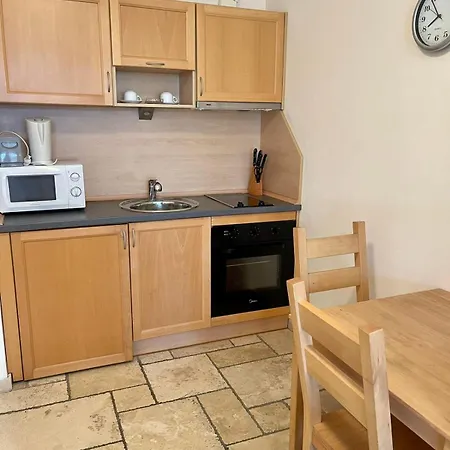 Lux By Kaliakria Topola