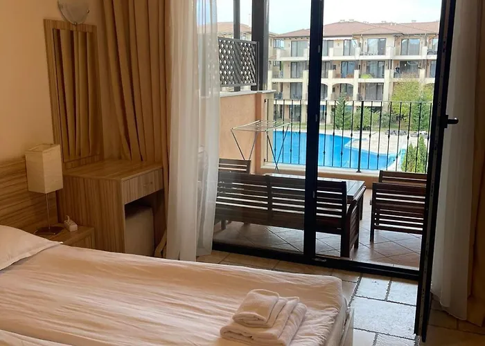 Lux By Kaliakria * Topola