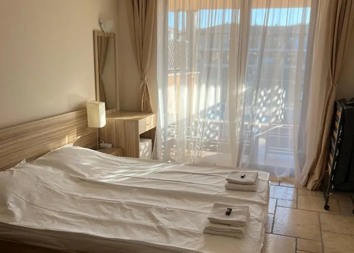 Lux By Kaliakria * Topola